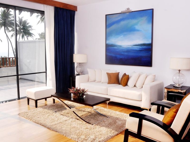 The Blue Water 112060