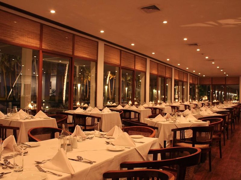 The Blue Water 112074