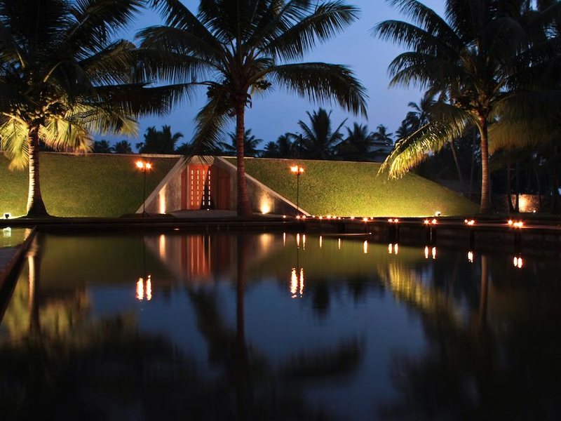 The Blue Water 112080