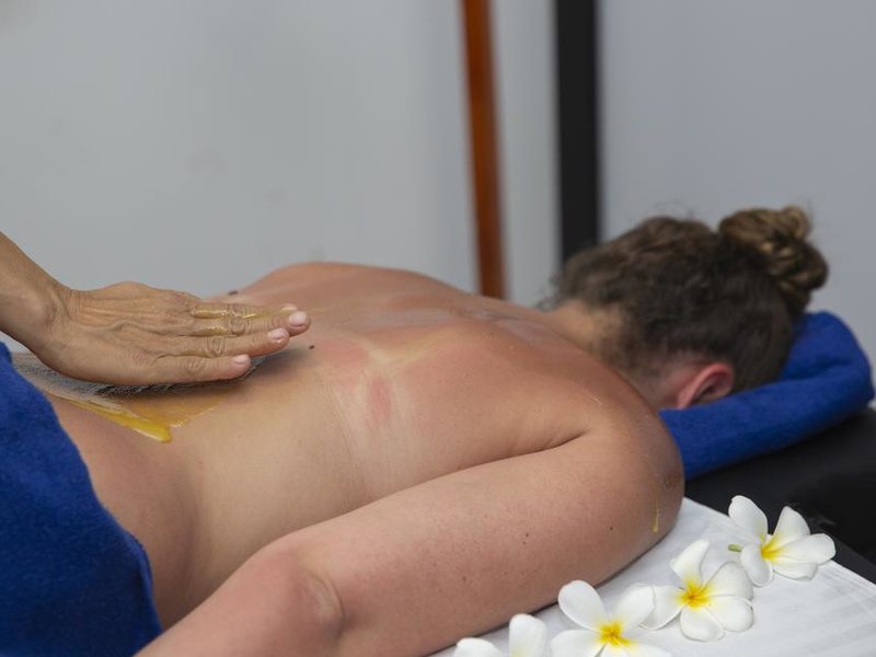 The Blue Wave Hotel 321477