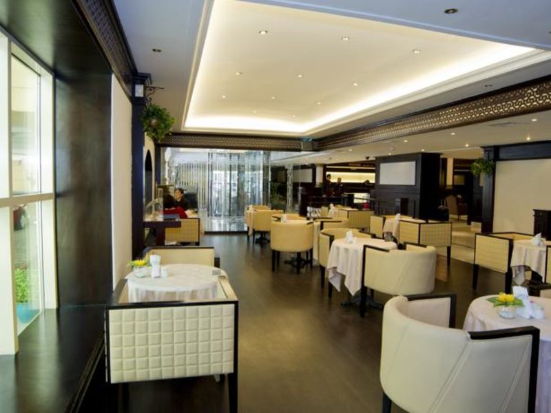 The Carlton Tower Hotel 49575