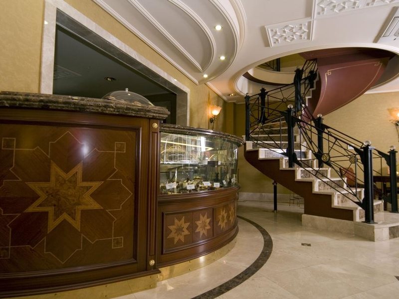 The Central Palace 275630