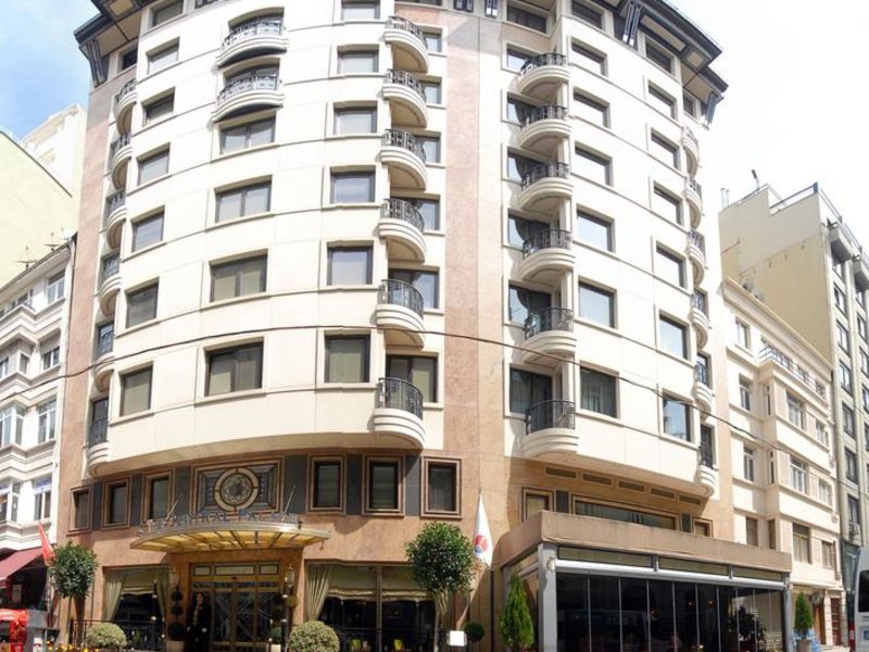 The Central Palace 275632