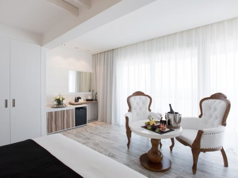 The Ciao Stelio Deluxe Hotel 92243