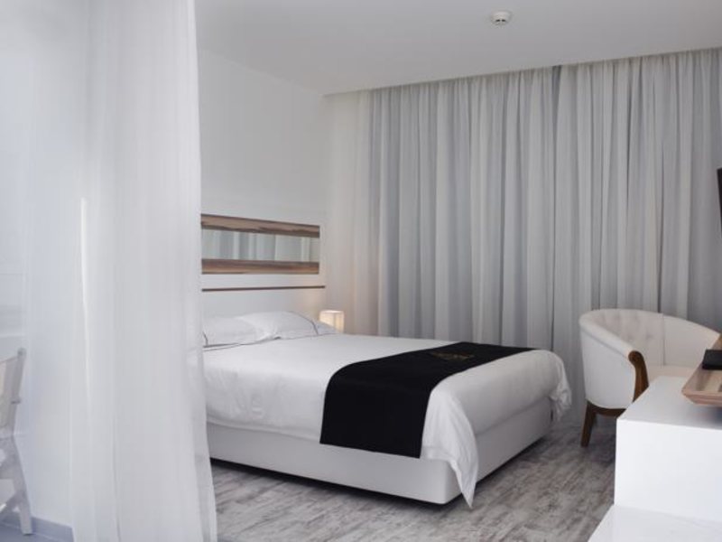 The Ciao Stelio Deluxe Hotel 92254