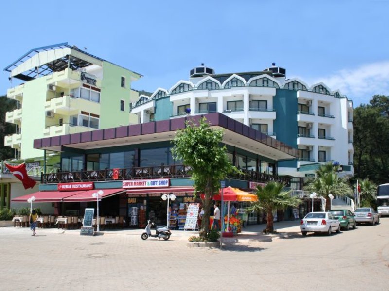 The Classic Hotel 33248