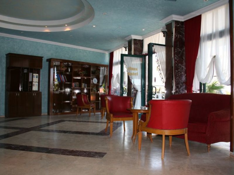 The Classic Hotel 33254