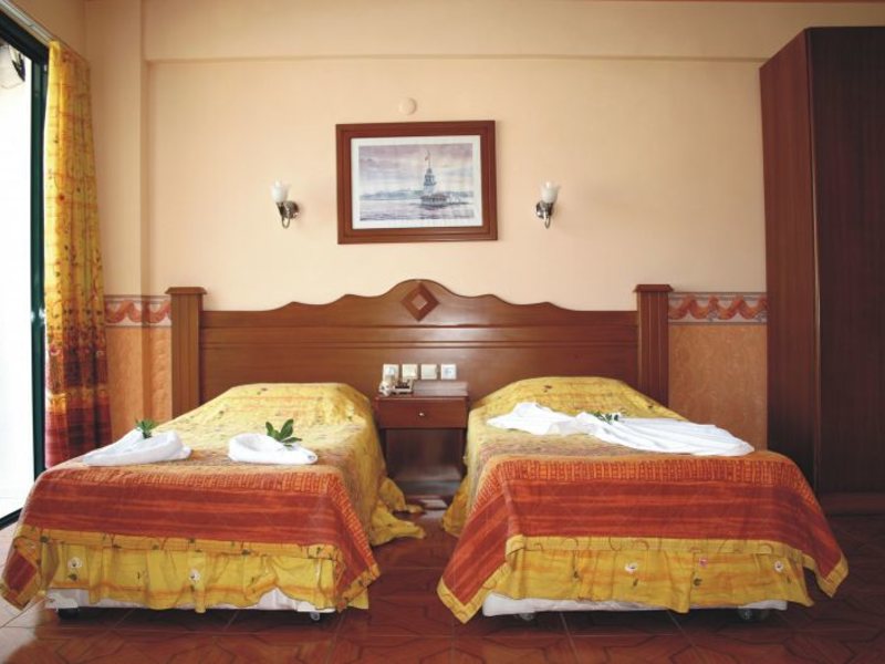 The Classic Hotel 33262