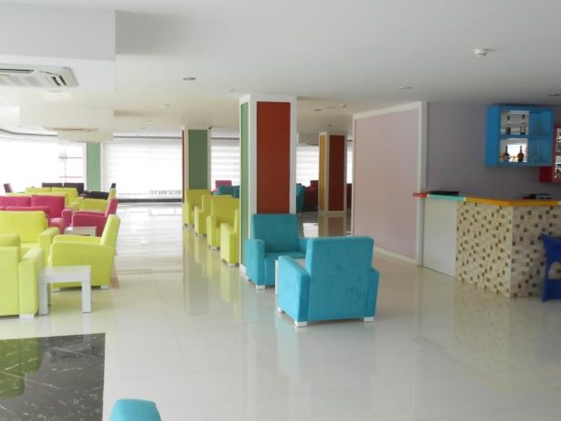 The Colour Hotels Side 67451