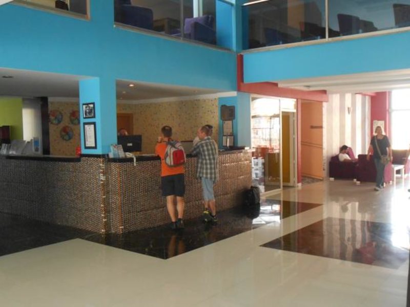 The Colour Hotels Side 67464