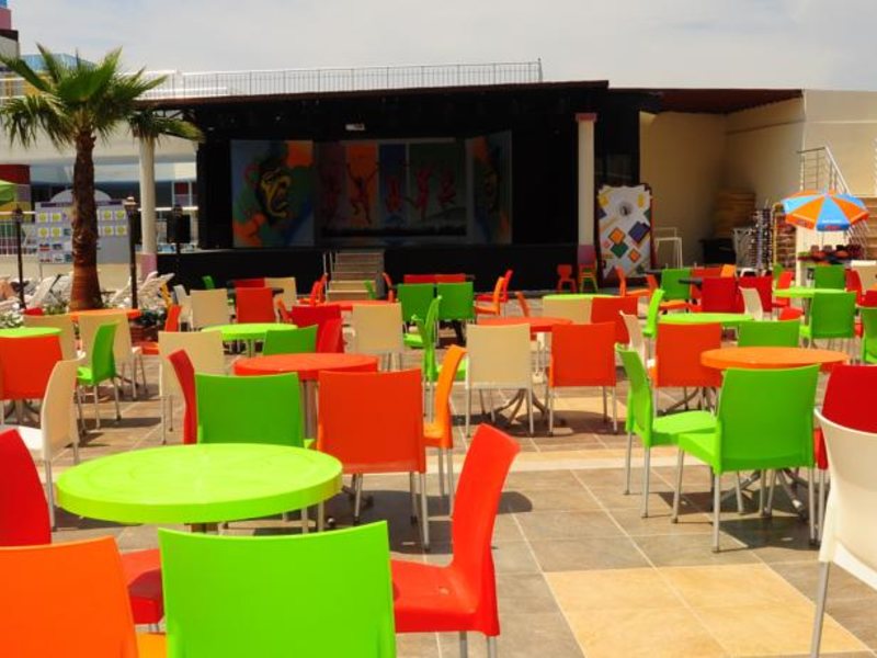 The Colour Hotels Side 67465