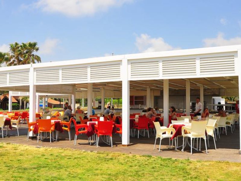 The Colour Hotels Side 67467