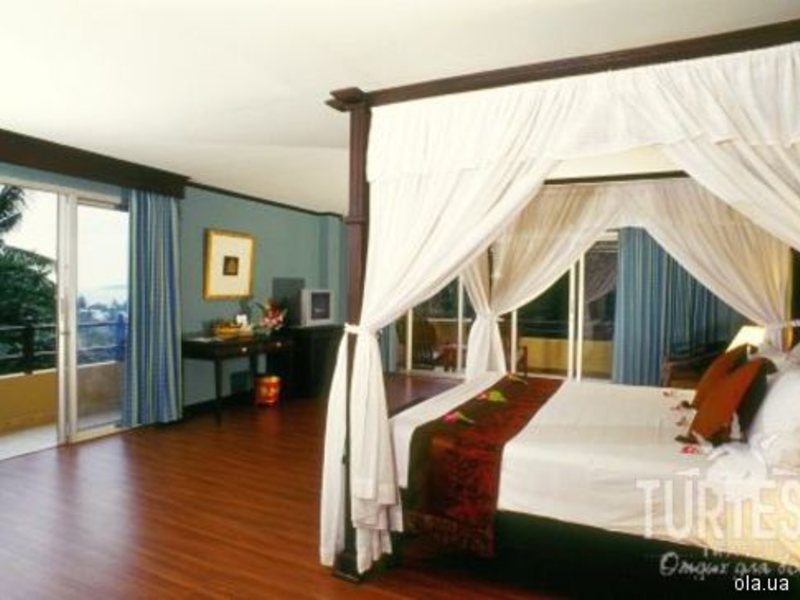 The Fair House 24665