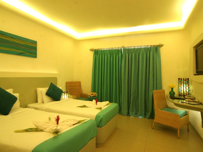 The Golden Crown Hotel 138581