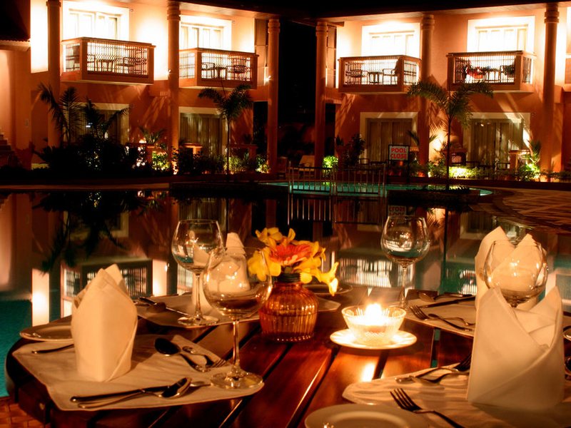 The Golden Crown Hotel 138588