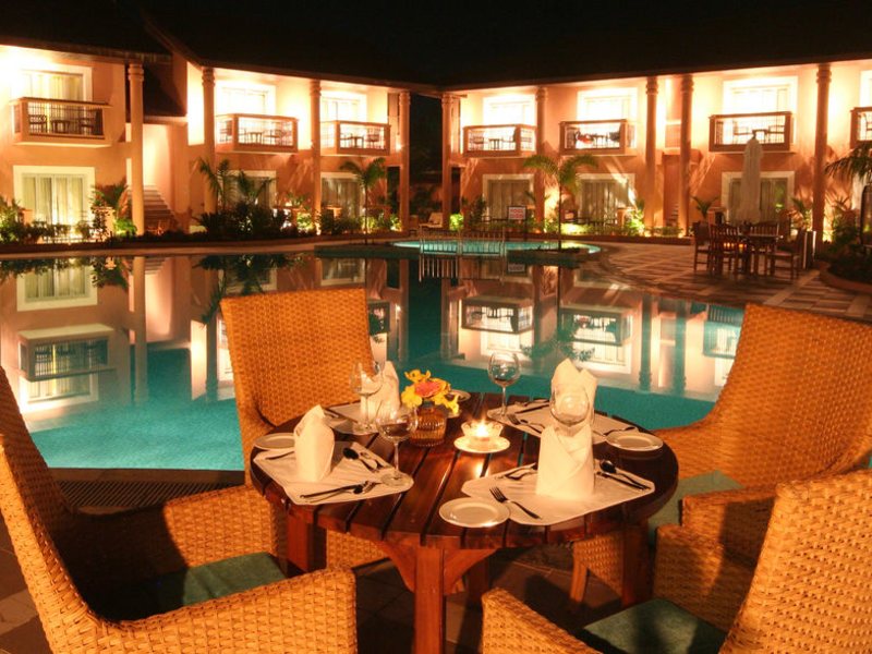 The Golden Crown Hotel 138589