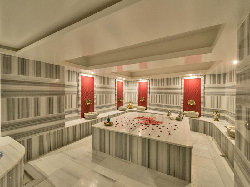 The Great Fortune Hotel 243763