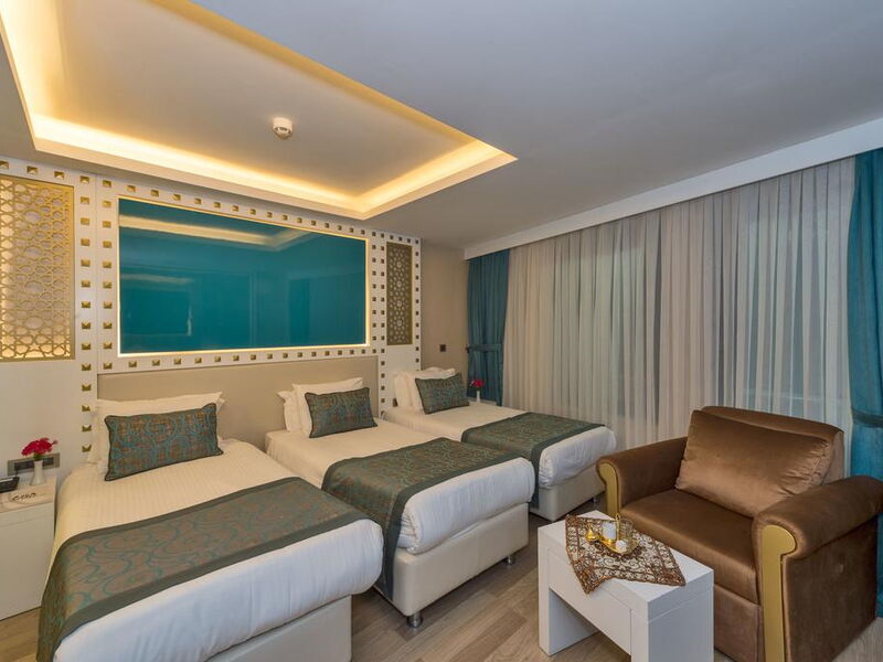 The Great Fortune Hotel 243780