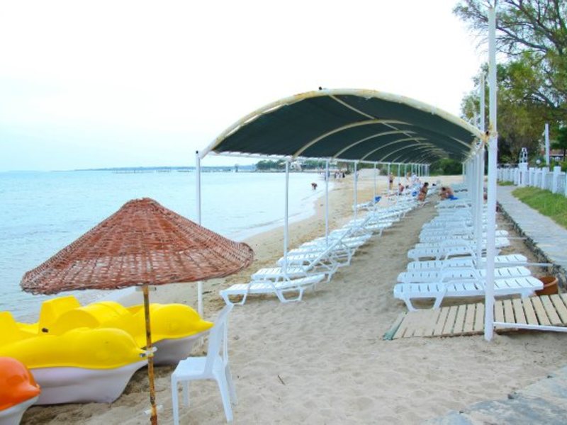 The Holiday Resort Hotel 190915