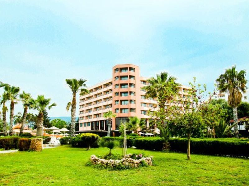 The Holiday Resort Hotel 190920