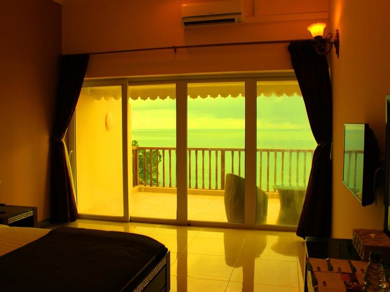 The Island Beach Resort  202707