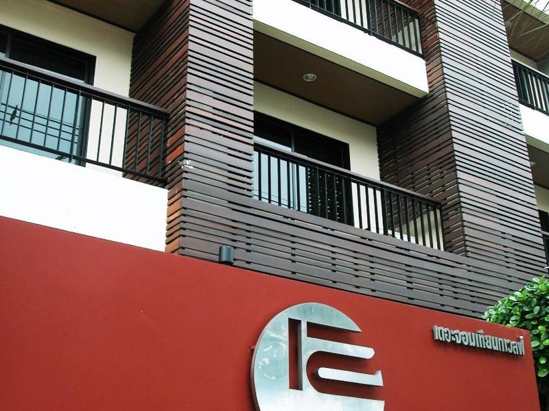 The Jomtien Twelve 211812