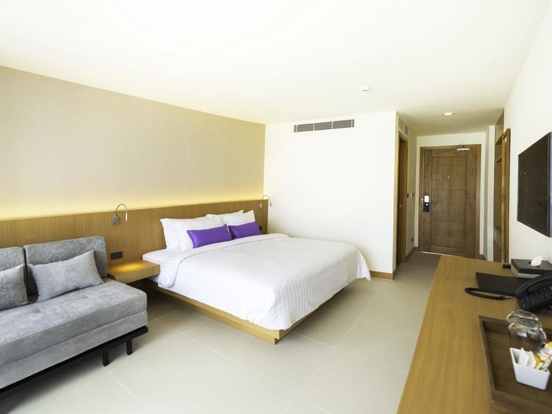 The Lunar Patong 211919