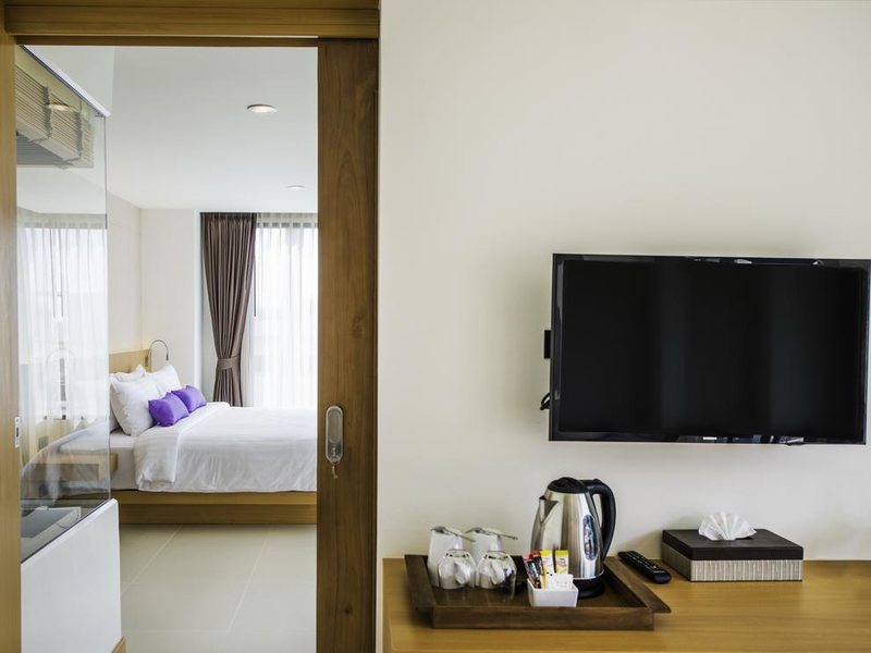 The Lunar Patong 211932