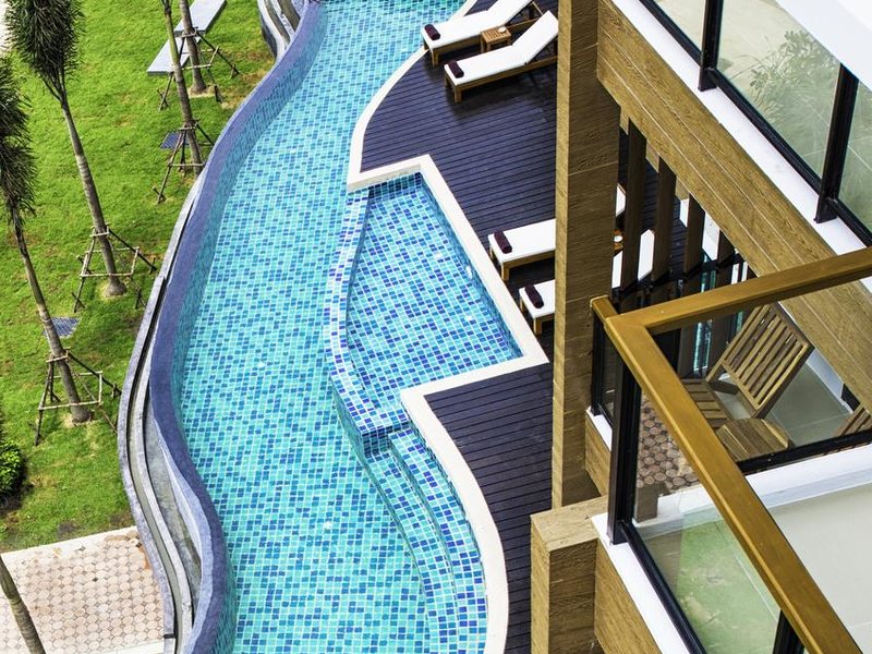 The Lunar Patong 211934