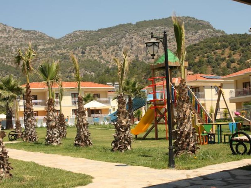 The One Club Hotel  158010