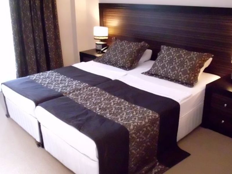 The One Club Hotel  158019