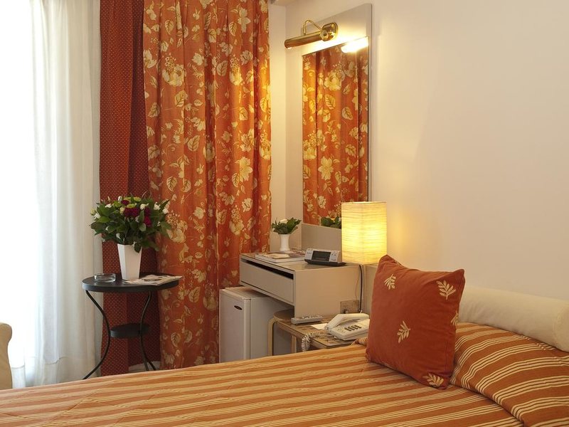 The Park Hotel Piraeus 289489