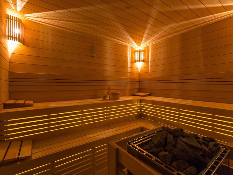 The Peak Hotel 302841