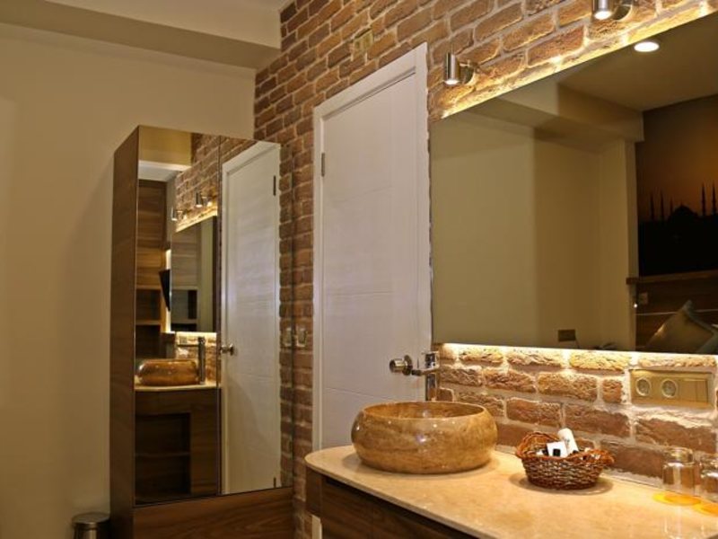 The Pera Hotel 104900