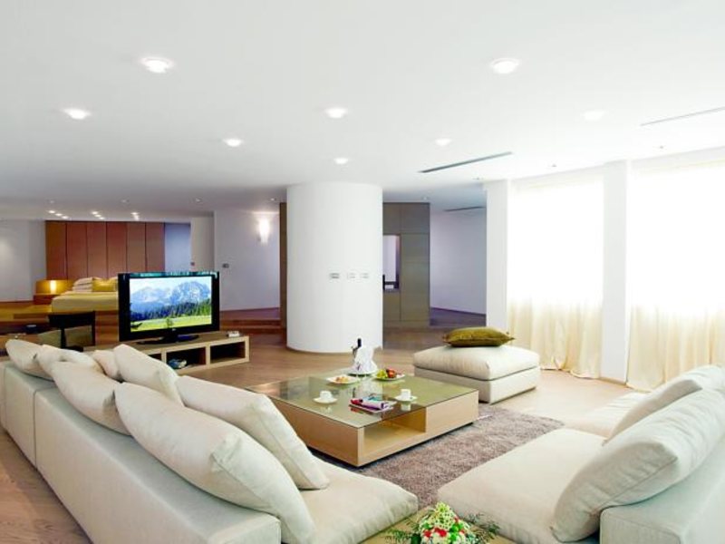 The Queen of  Montenegro 92218