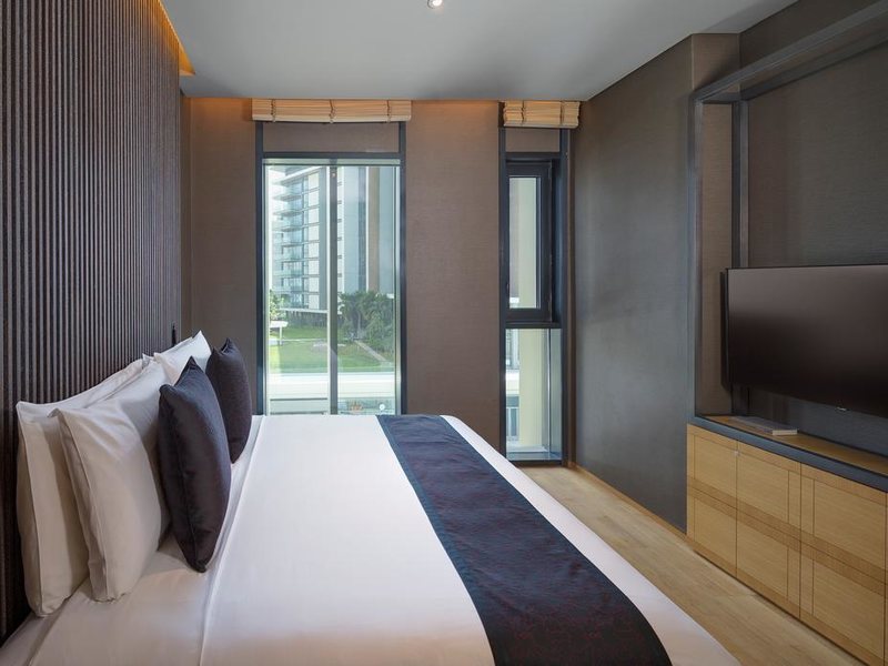 The Residence at Caesars Palace Bluewaters Dubai 300600