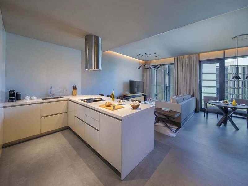 The Residence at Caesars Palace Bluewaters Dubai 300607