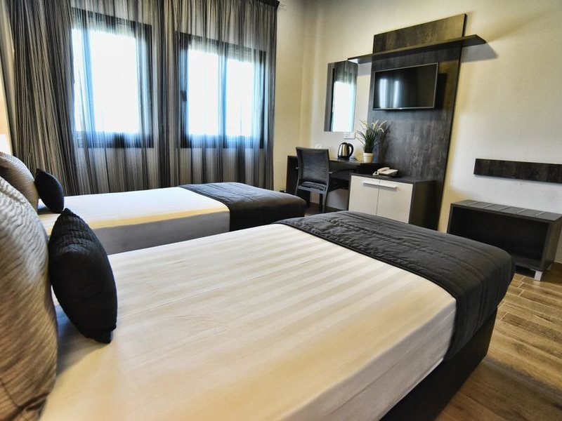 The Rise Hotel 162054