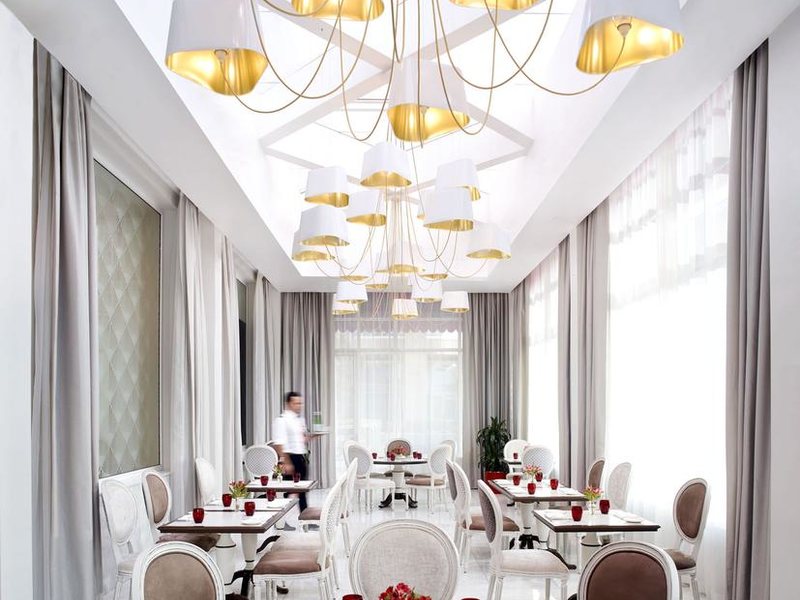 The Ritz-Carlton, Dubai International Financial Centre   300253