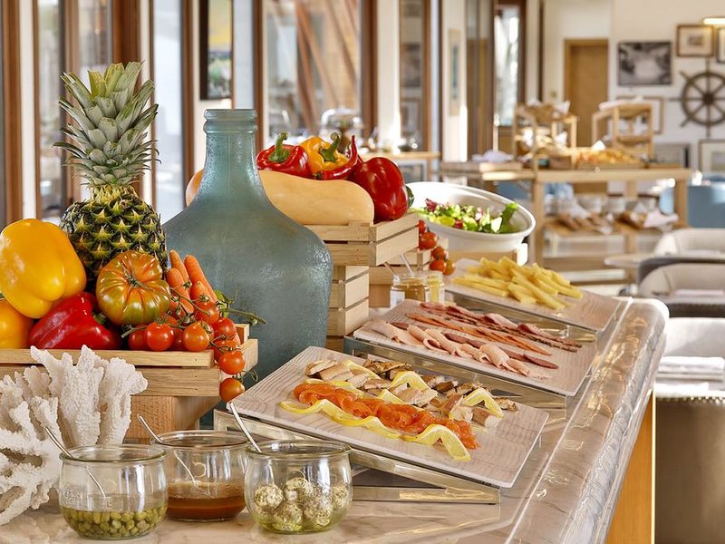 The Ritz-Carlton Ras Al Khaimah Al Hamra Beach 270720