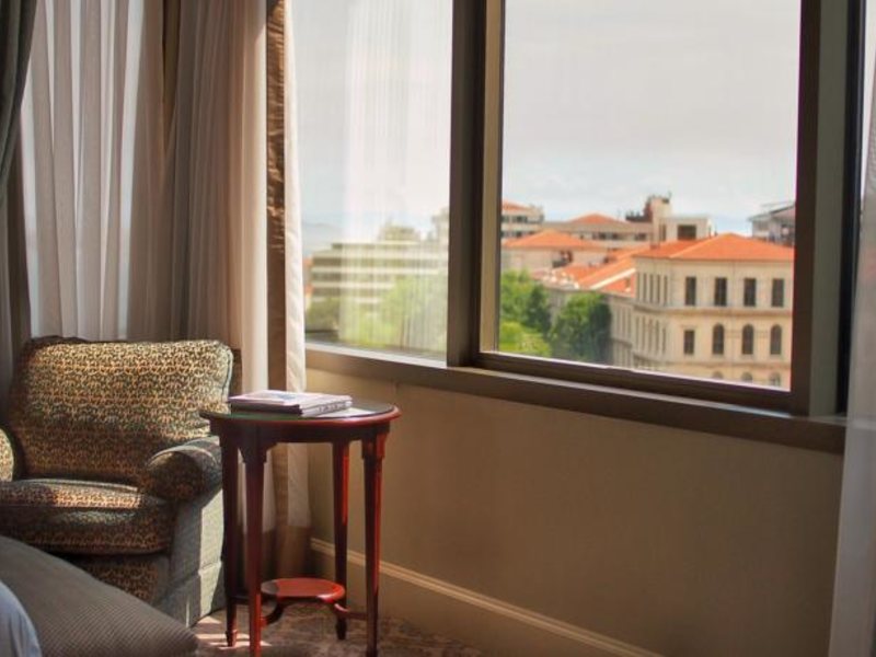 The Ritz-Carlton  Istanbul  104908