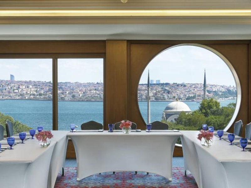 The Ritz-Carlton  Istanbul  104914