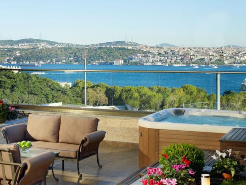 The Ritz-Carlton  Istanbul  104925