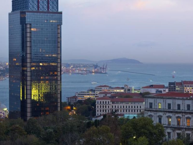 The Ritz-Carlton  Istanbul  104933