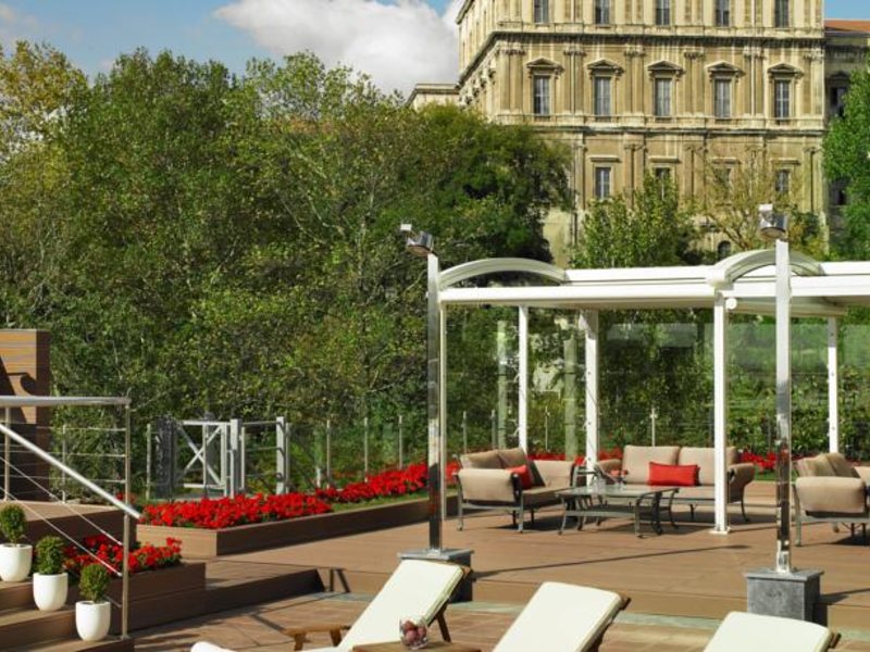 The Ritz-Carlton  Istanbul  104935