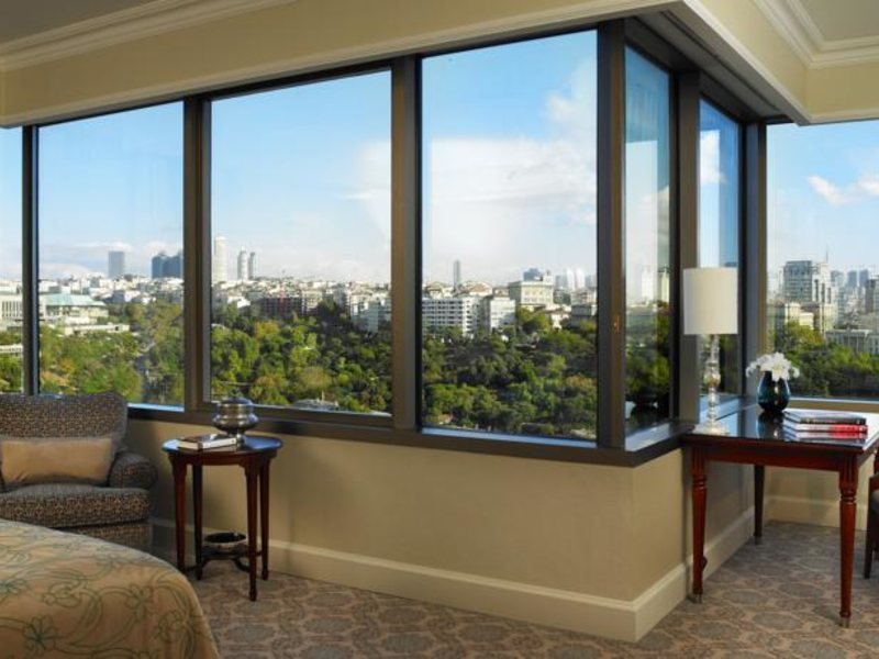 The Ritz-Carlton  Istanbul  104936