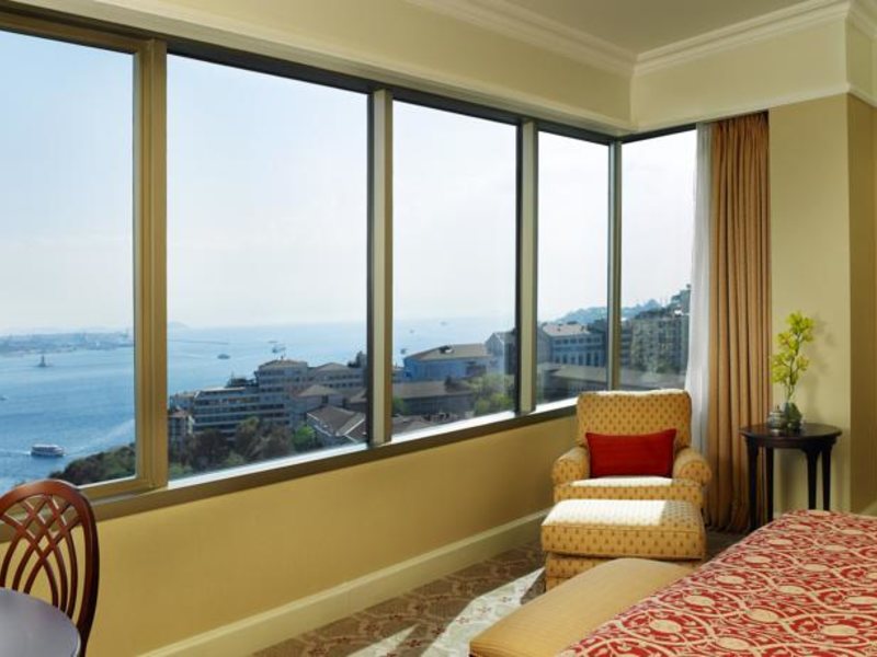 The Ritz-Carlton  Istanbul  104937