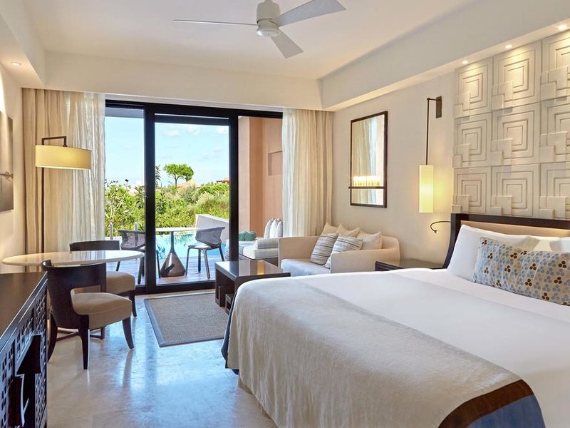 The Romanos, a Luxury Collection Resort  285347