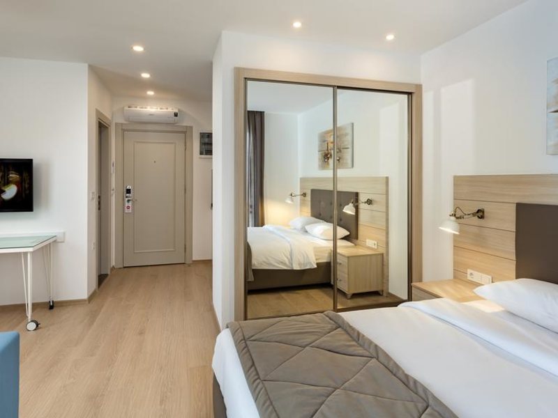 The Room Hotel & Apartment 277608