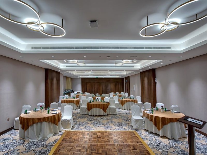 The S Hotel Al Barsha 299241